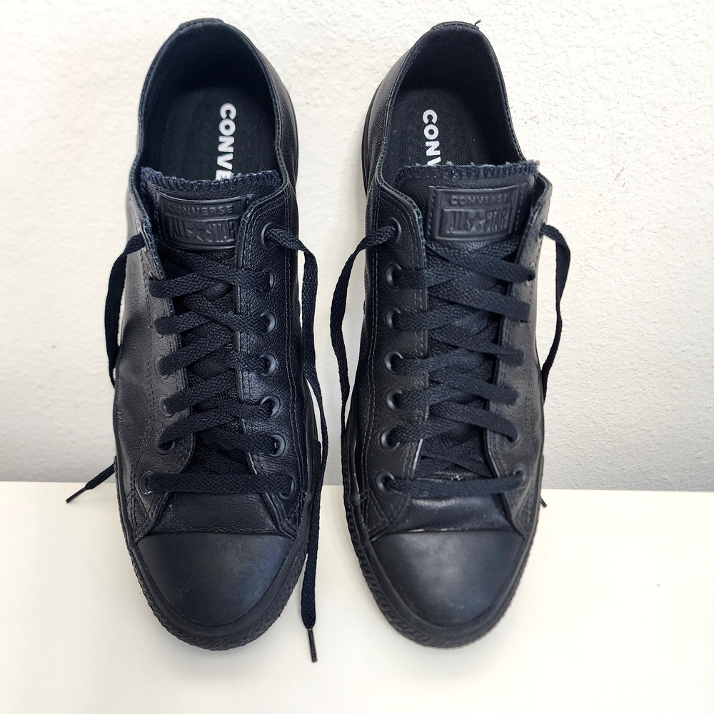 Chuck Taylor All Star Leather Men's Sneakers Size 11